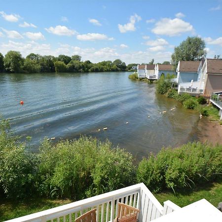 Mallard Lodge Cirencester Esterno foto