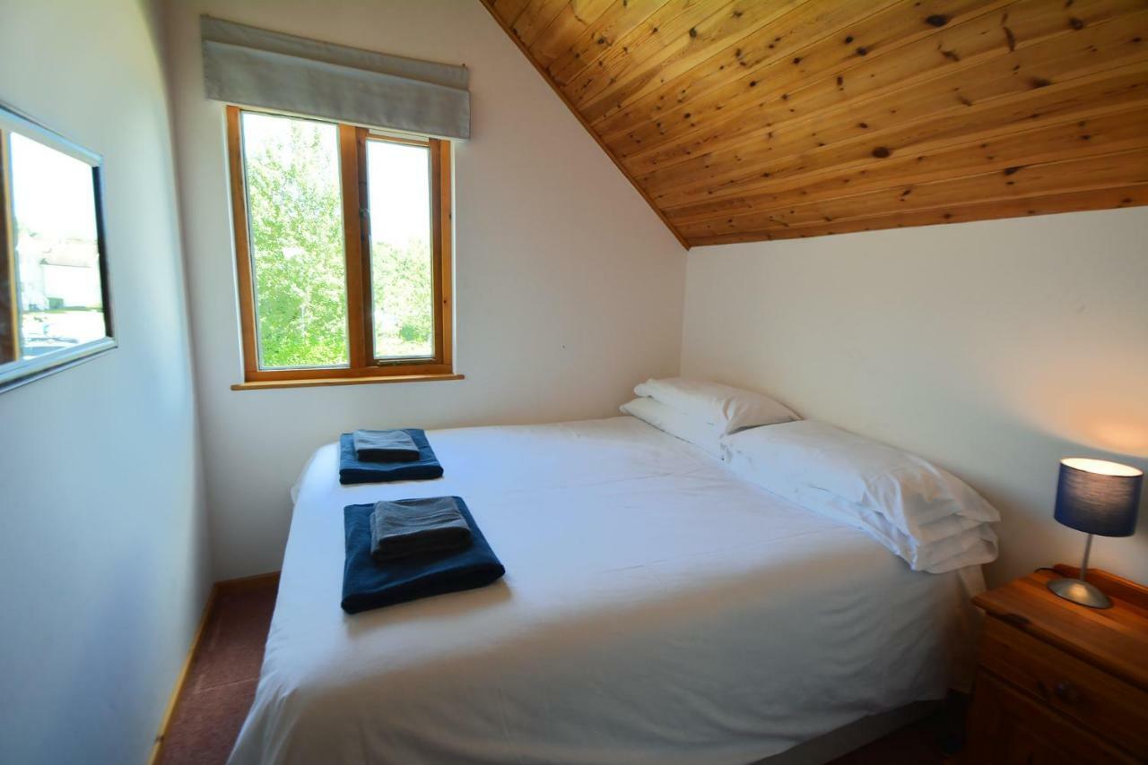 Mallard Lodge Cirencester Esterno foto